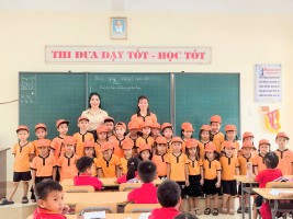 TRƯỜNG TIÊU HỌC KỲ THỊNH 2 HÂN HOAN ĐÓN CHÀO CÁC BÉ MẦM NON LỚP 5 TUỔI TRƯỜNG MẦM NON CẦU VỒNG ĐẾN THAM QUAN TRẢI NGHIỆM