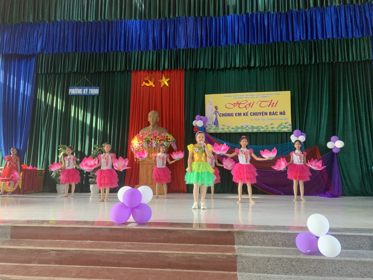 KC BÁC HỒ MAI ANH