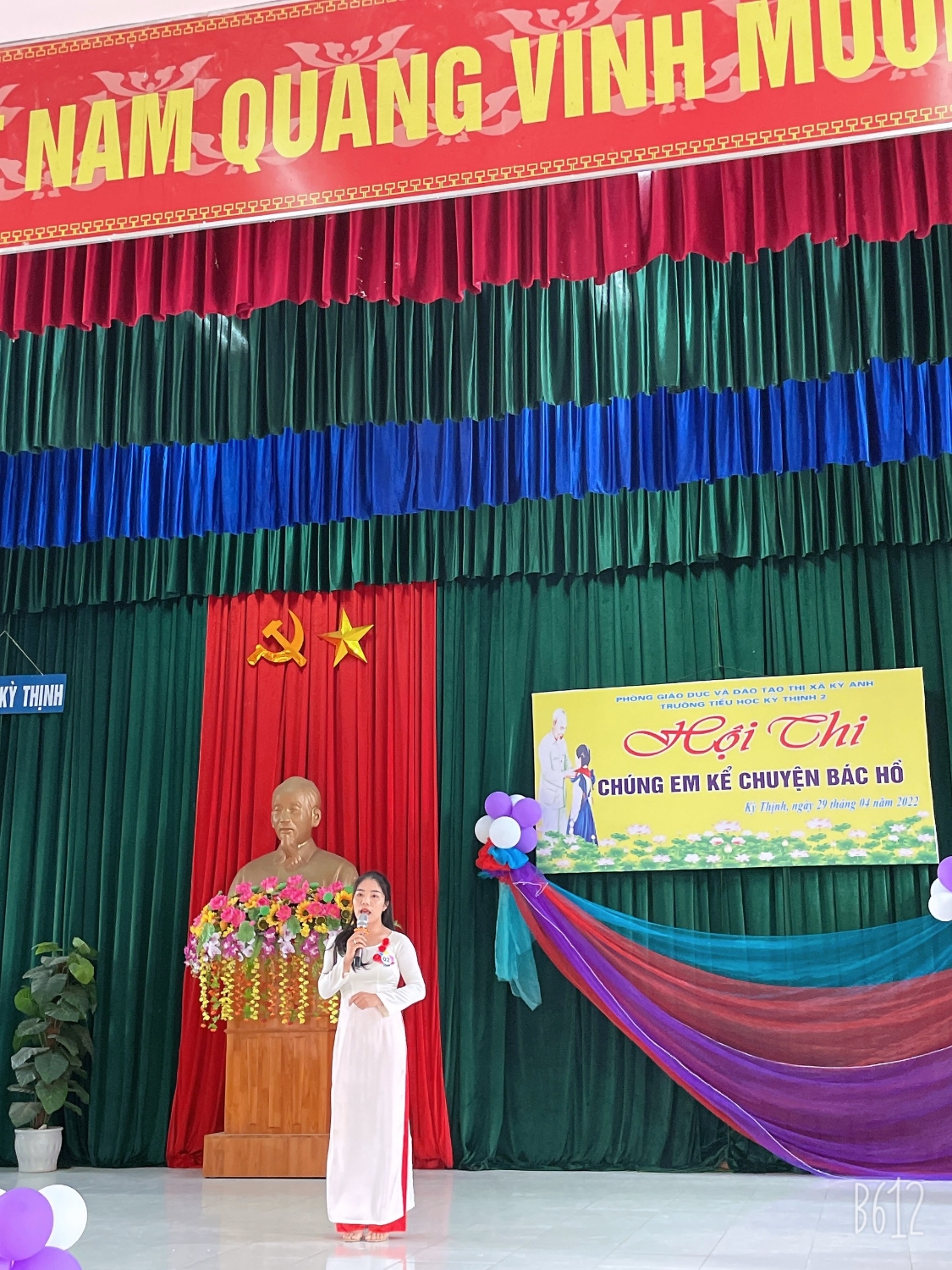 kC b hỒNG