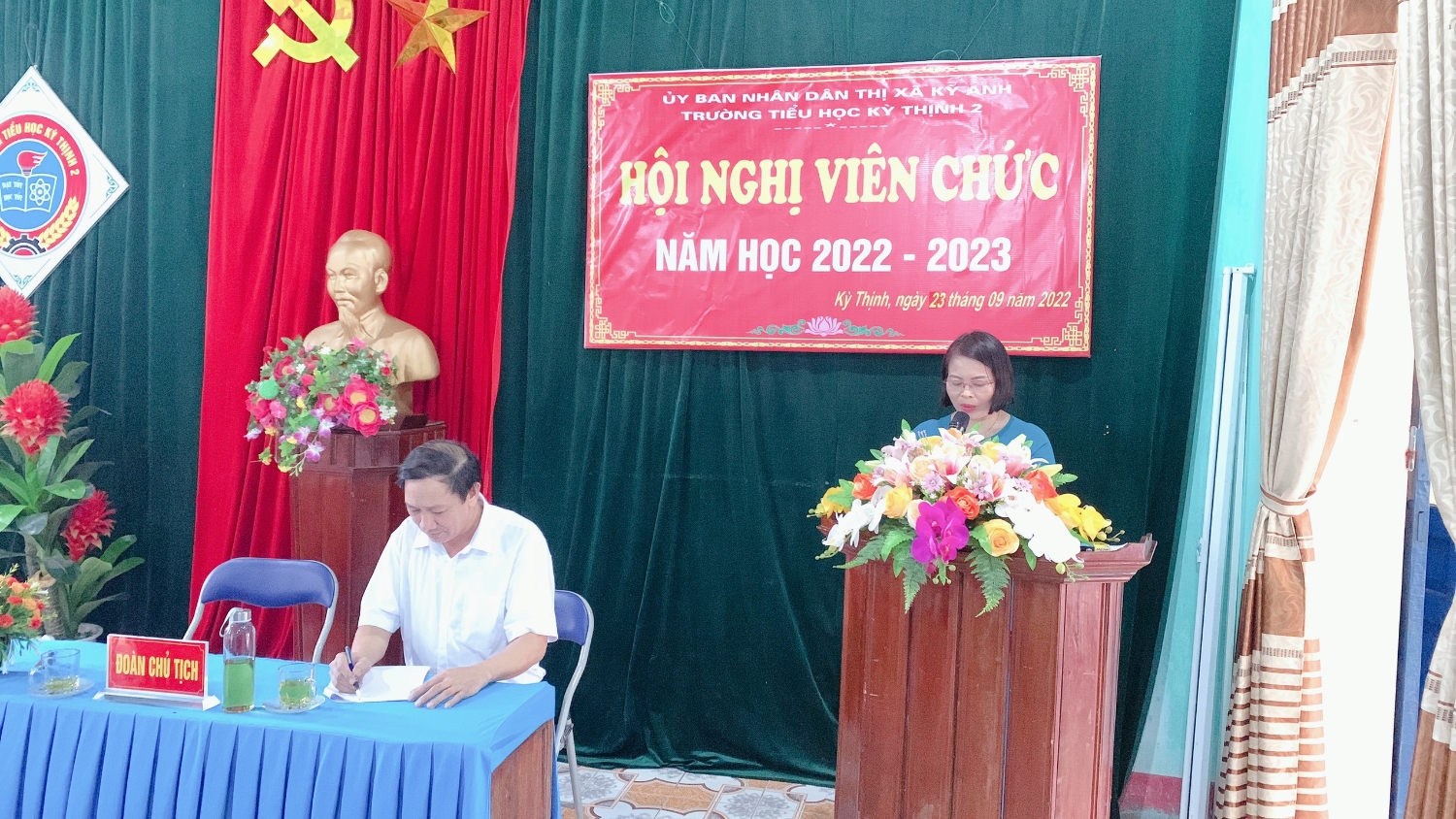 Hội Nghị Mận