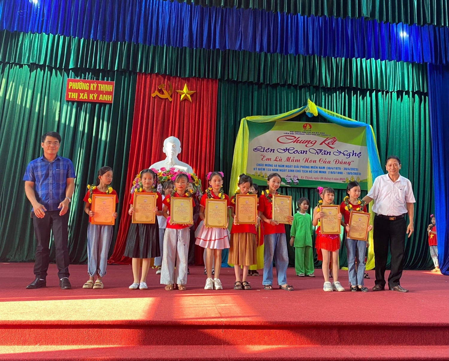 VN 30 4 Giải nhì