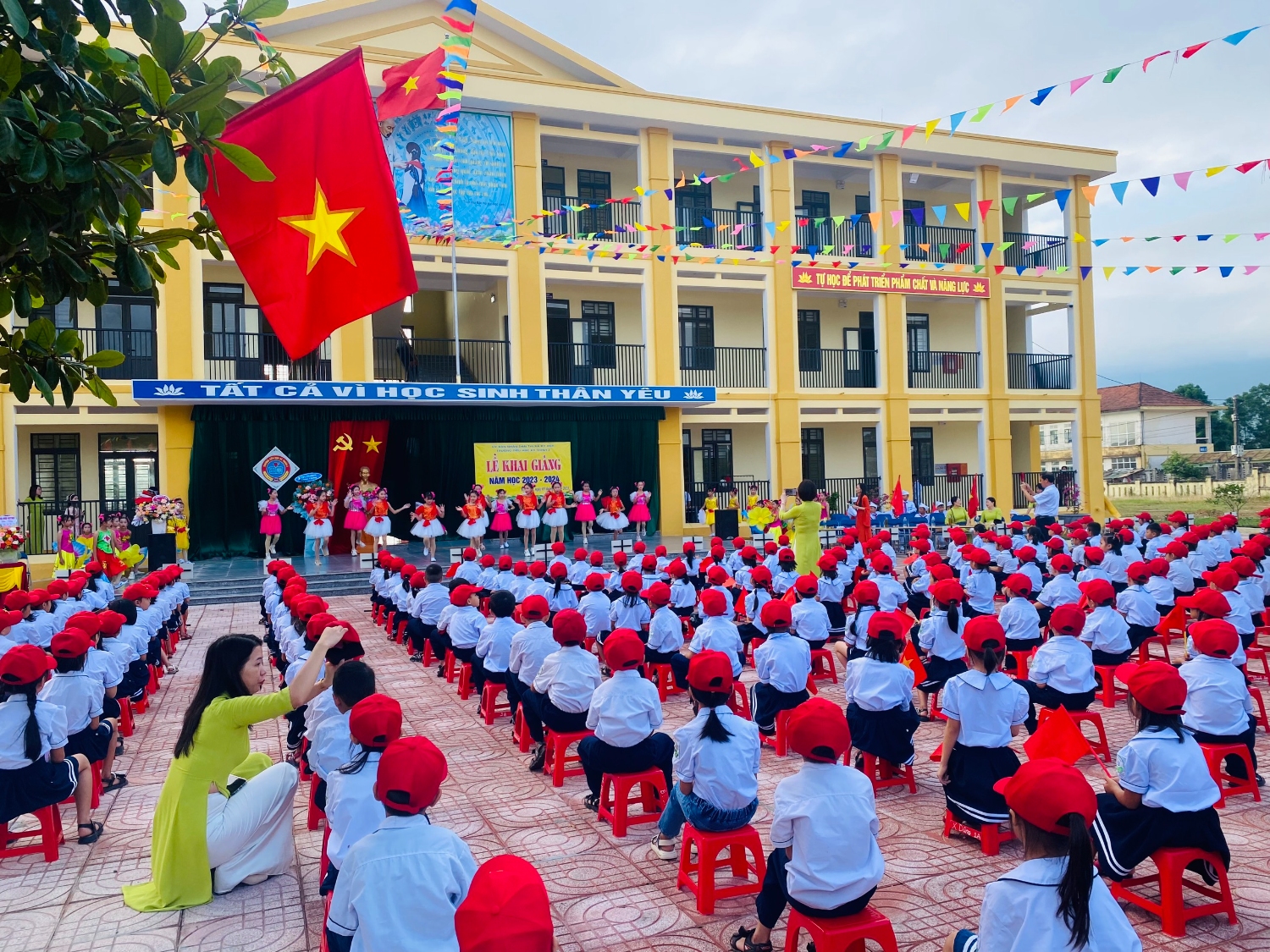 Ảnh Văn nghệ 3