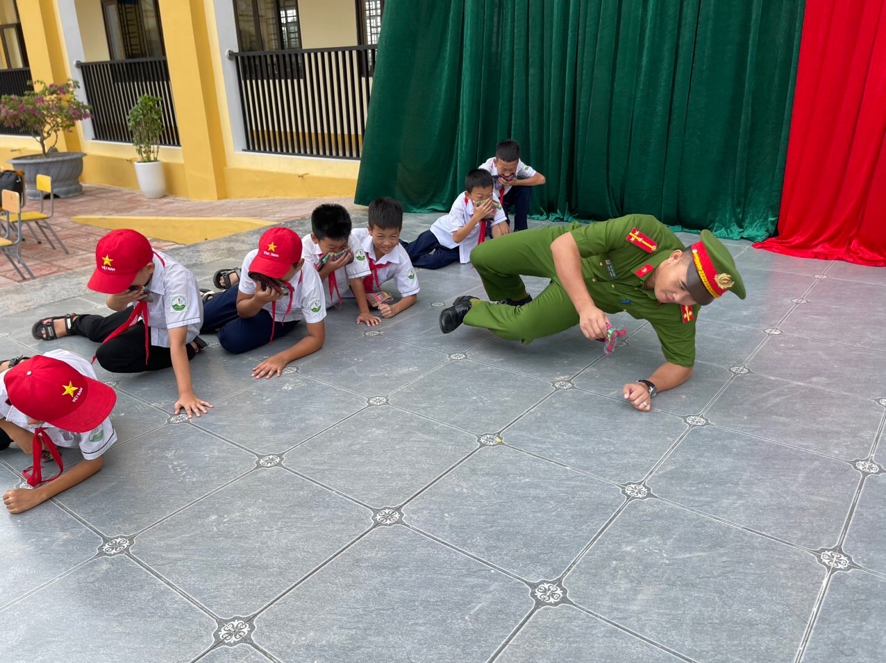 a pháp luật 10