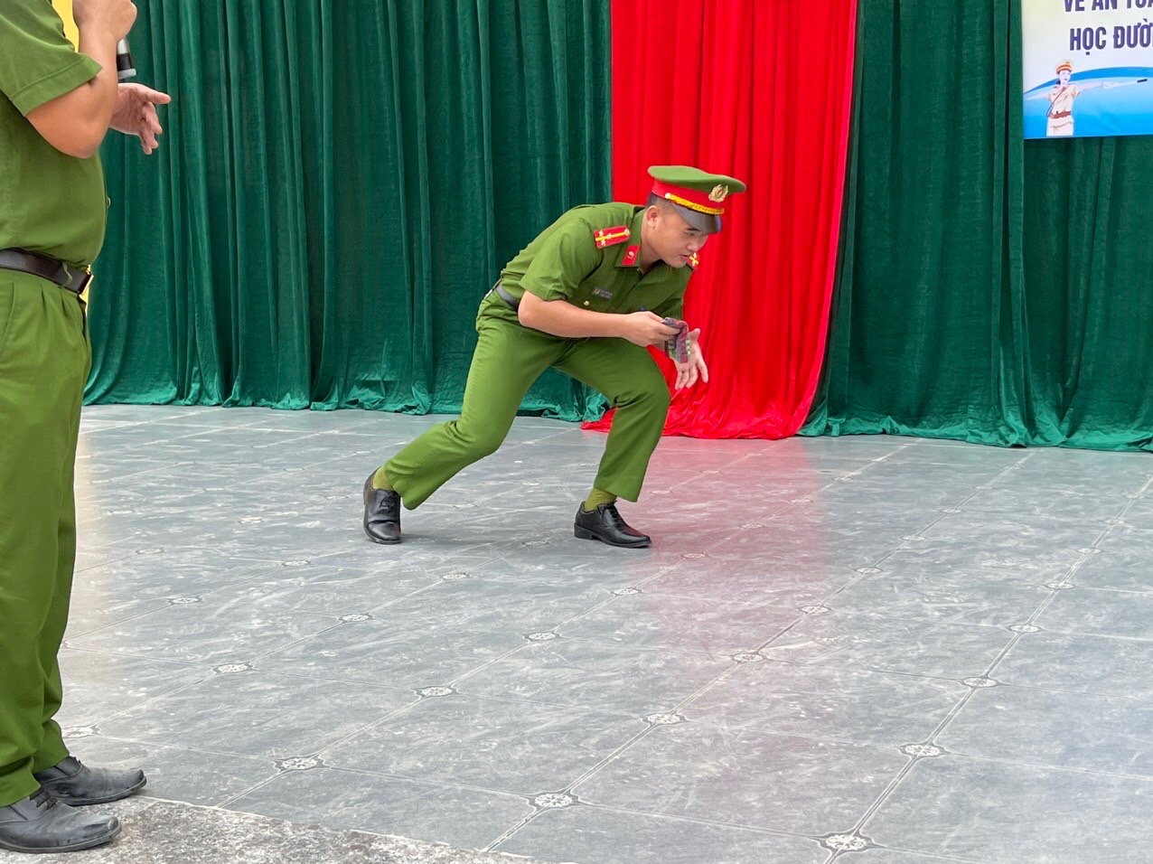 a pháp luật 9