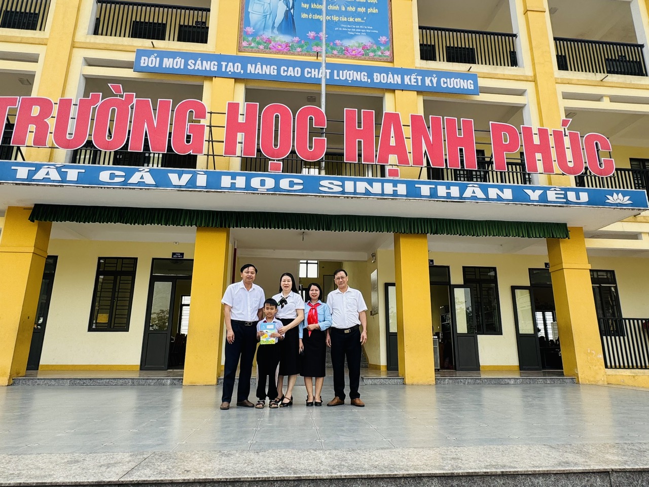 NHẤT VẼ