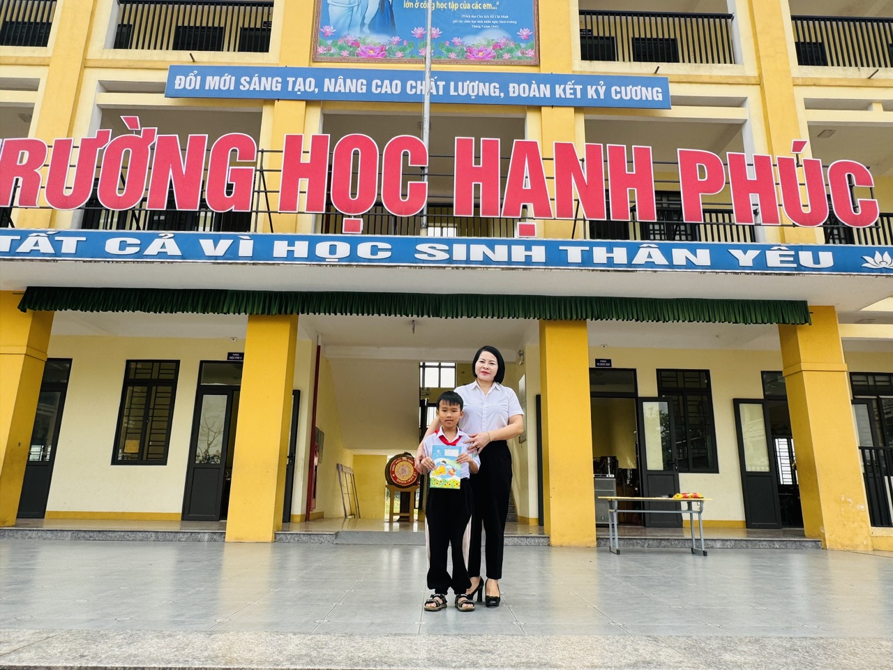 NHẤT