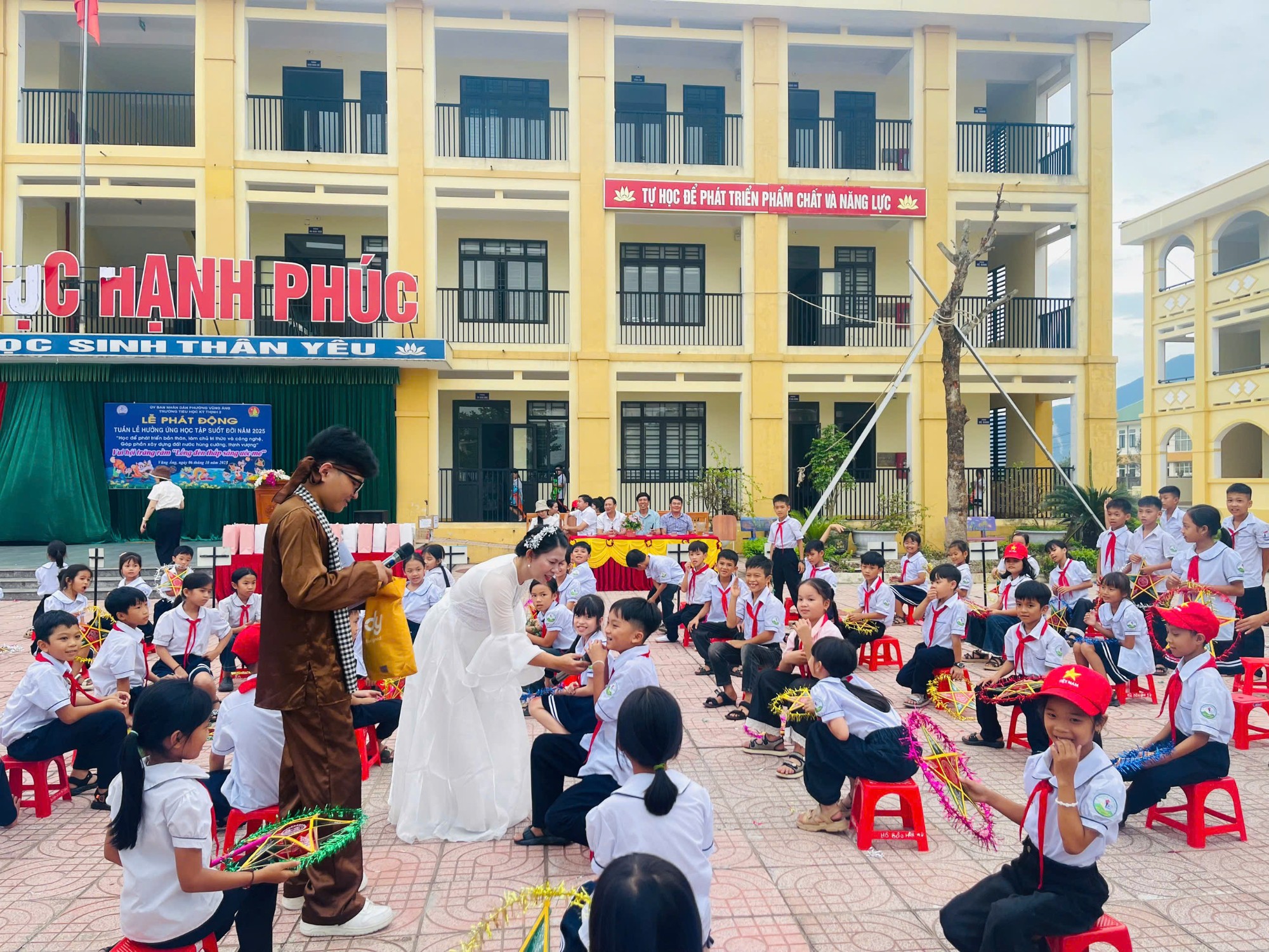 giao lưu 1